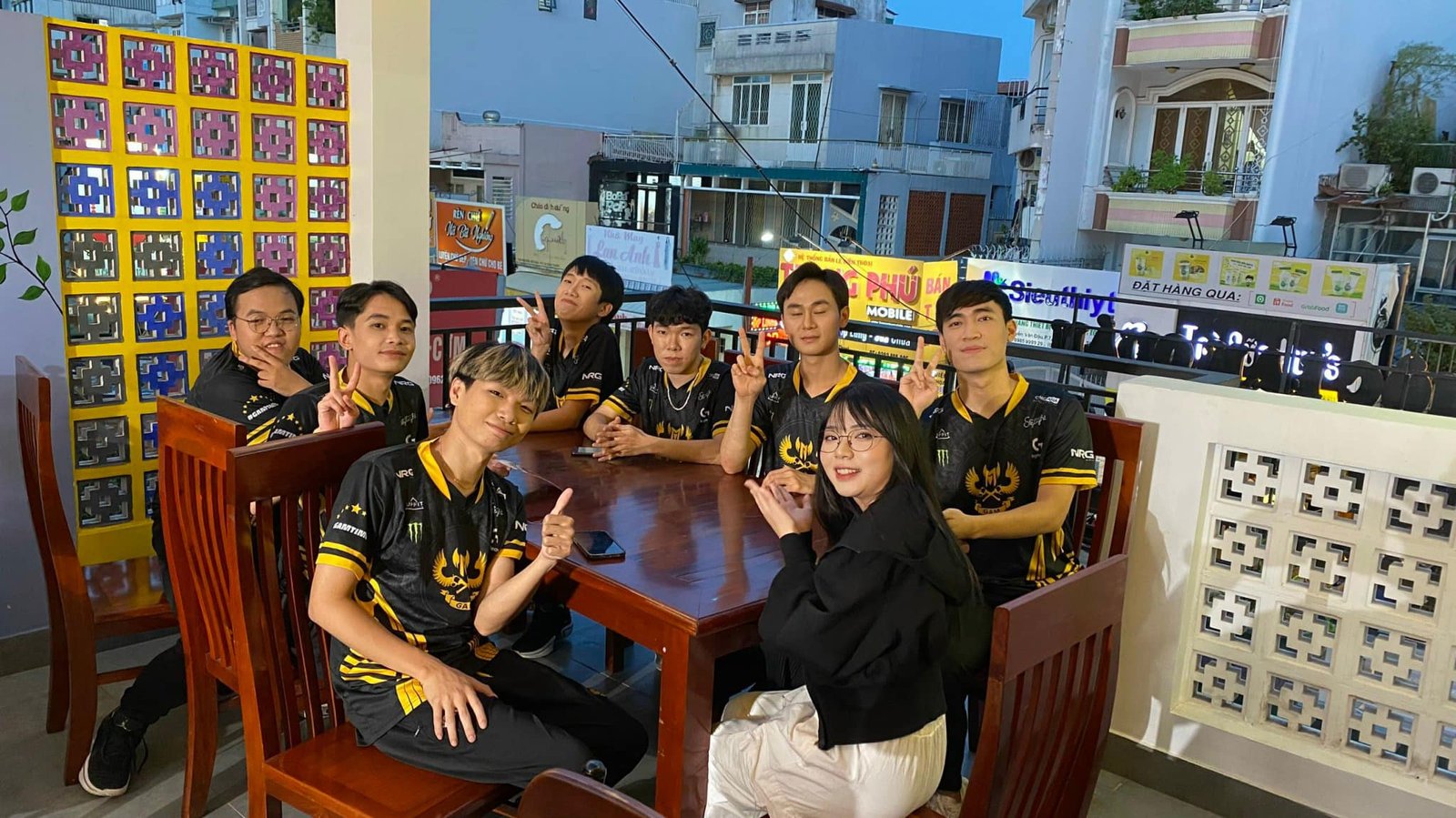 lien-minh-huyen-thoai-nhung-thach-thuc-ma-nu-mc-remind-phai-doi-mat-khi-lam-viec-tai-han-quoc (2)